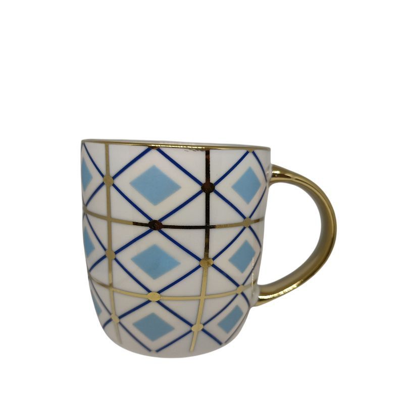 (اللون - شكل ( 3 ))