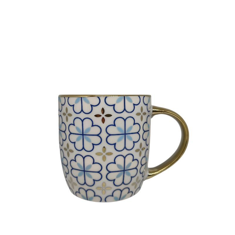 (اللون - شكل ( 4 ))